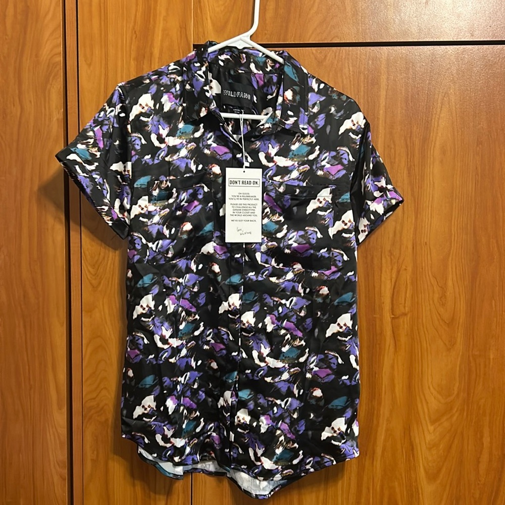 Wildfang short sleeve shirt